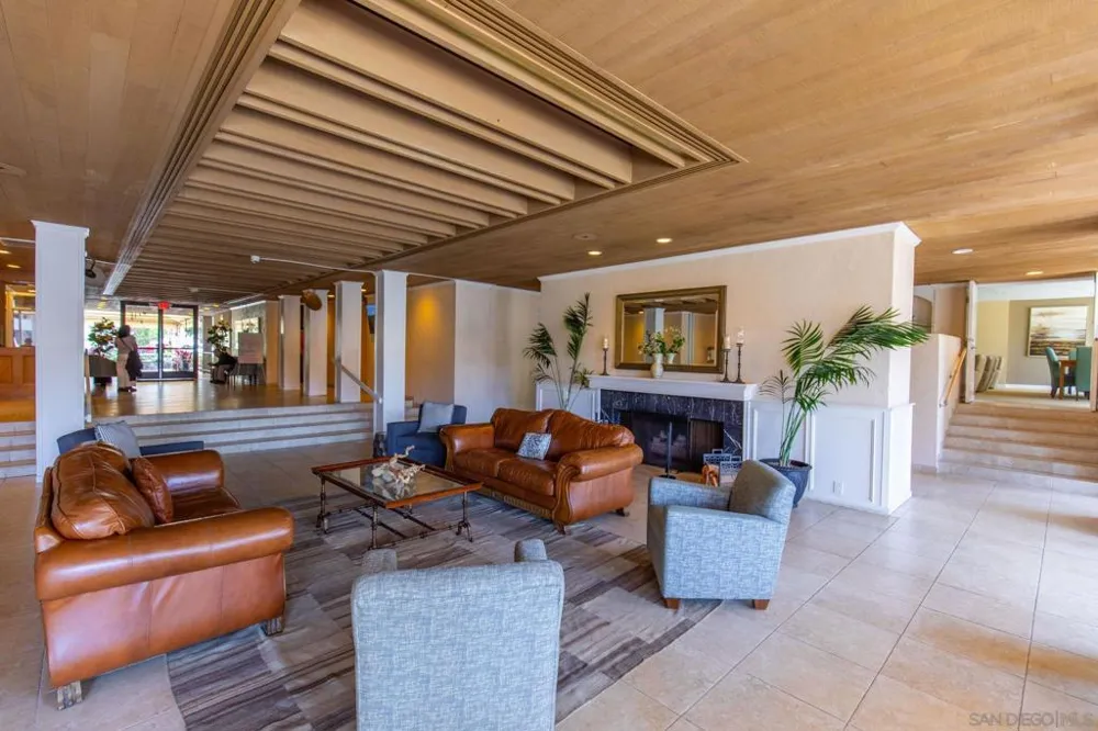 4600 Lamont St #212 San Diego, CA 92109