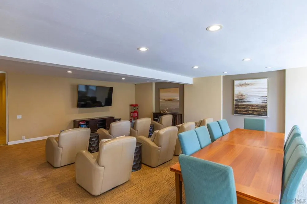 4600 Lamont St #212 San Diego, CA 92109
