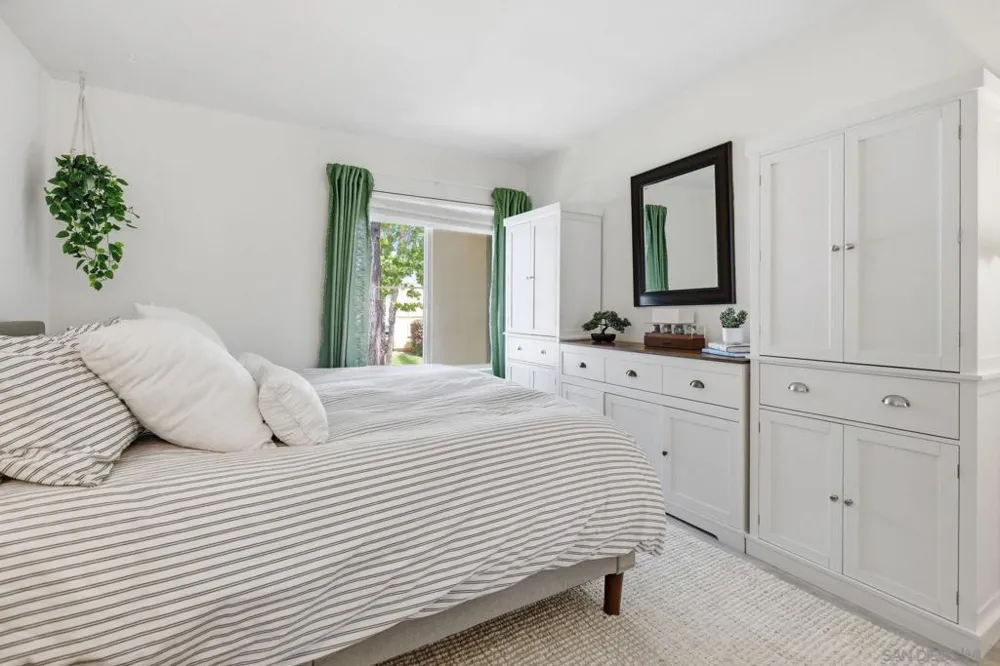 4600 Lamont St #212 San Diego, CA 92109