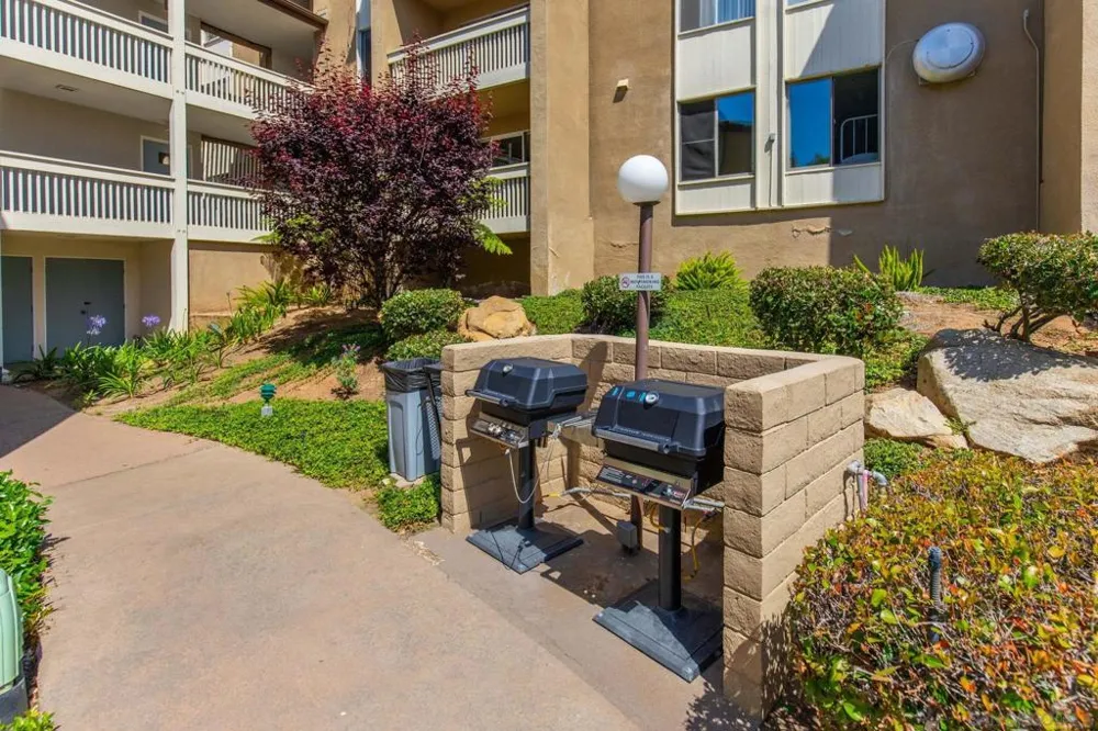 4600 Lamont St #212 San Diego, CA 92109