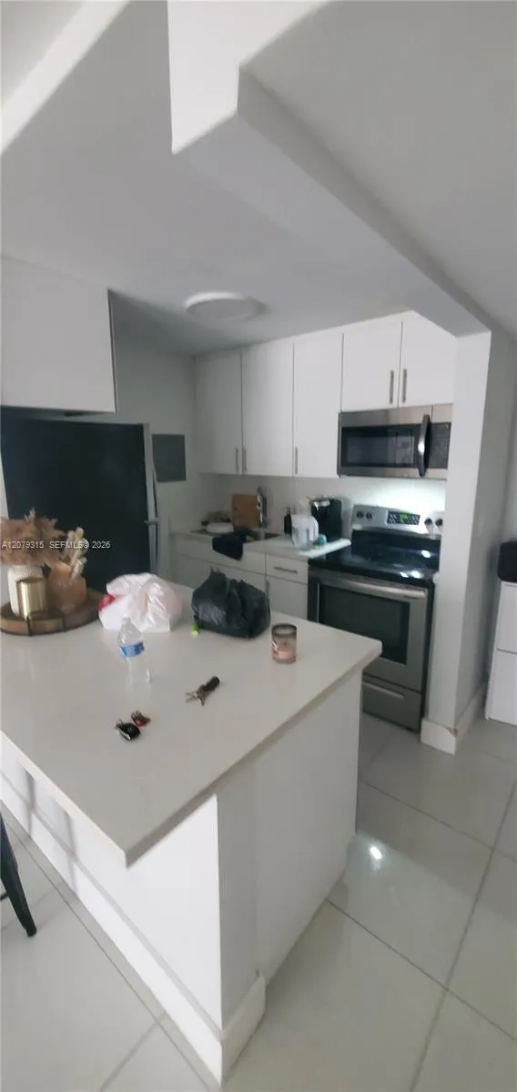 677 SW 9th Ave #405 Miami, FL 33130