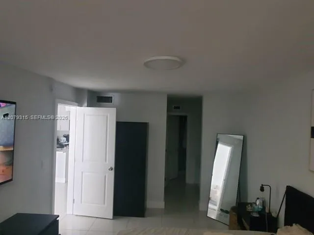 677 SW 9th Ave #405 Miami, FL 33130