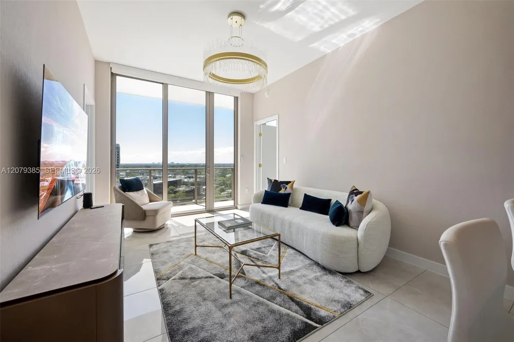 2678 Tigertail Ave #1705 Miami, FL 33133