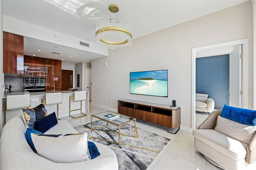2678 Tigertail Ave #1705 Miami, FL 33133