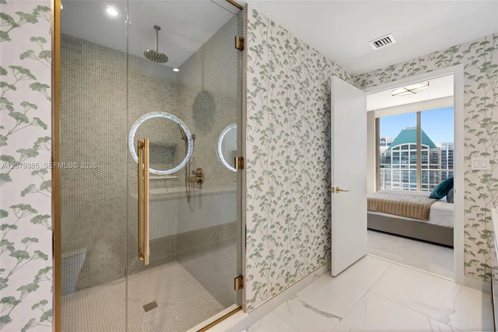 2678 Tigertail Ave #1705 Miami, FL 33133