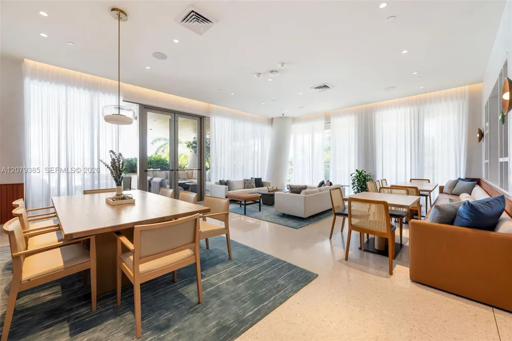 2678 Tigertail Ave #1705 Miami, FL 33133