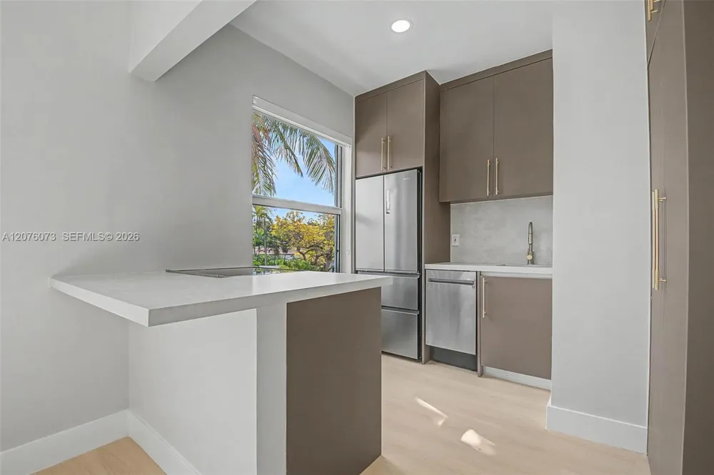 694 NE 76th St #3 Miami, FL 33138