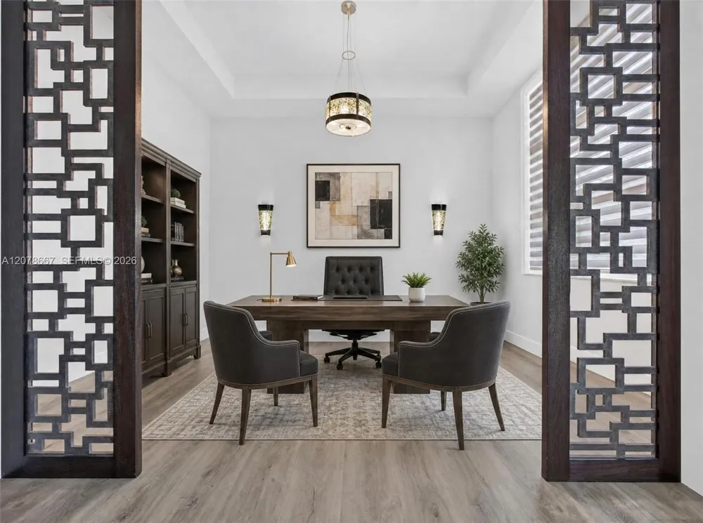 1371 Victoria Isle Dr Weston, FL 33327