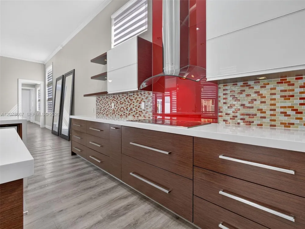 1371 Victoria Isle Dr Weston, FL 33327