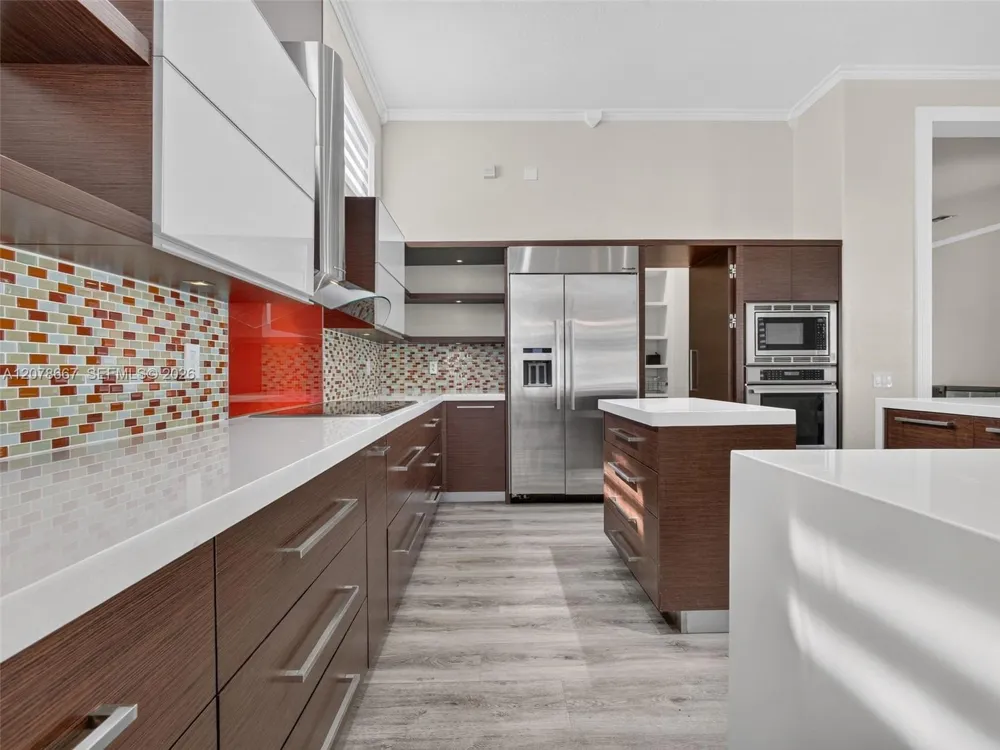 1371 Victoria Isle Dr Weston, FL 33327