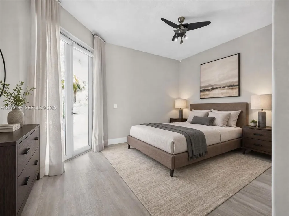 1371 Victoria Isle Dr Weston, FL 33327