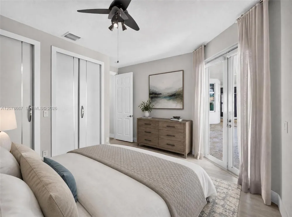 1371 Victoria Isle Dr Weston, FL 33327
