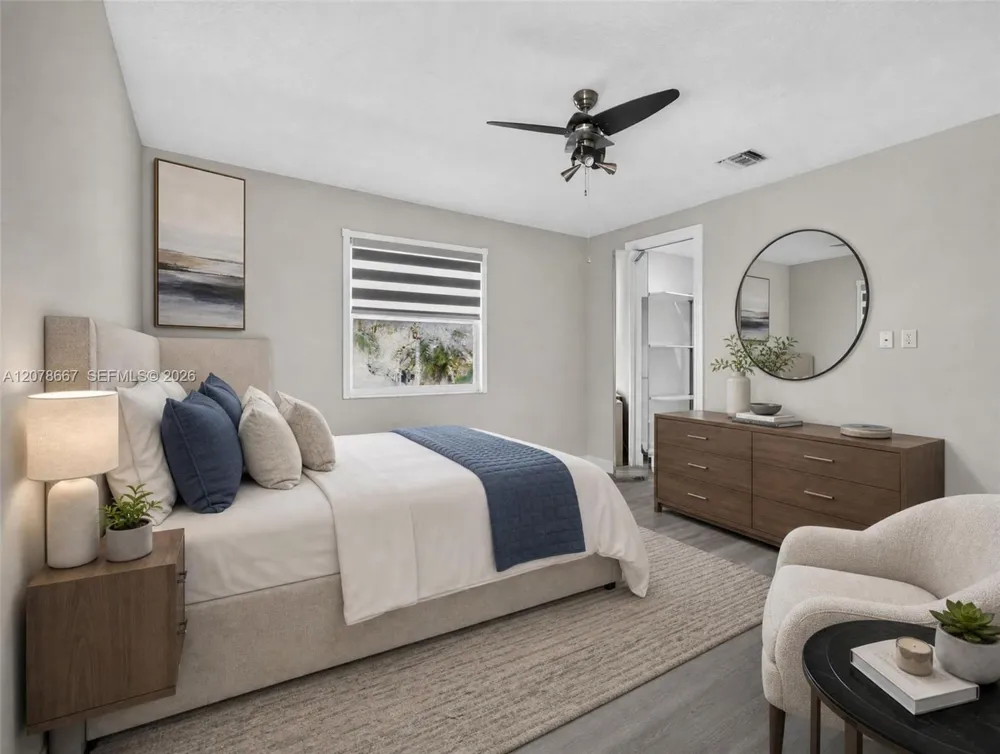 1371 Victoria Isle Dr Weston, FL 33327