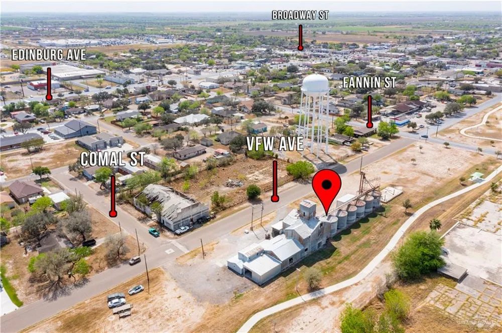 1 E 4th Avenue W Elsa, TX 78543