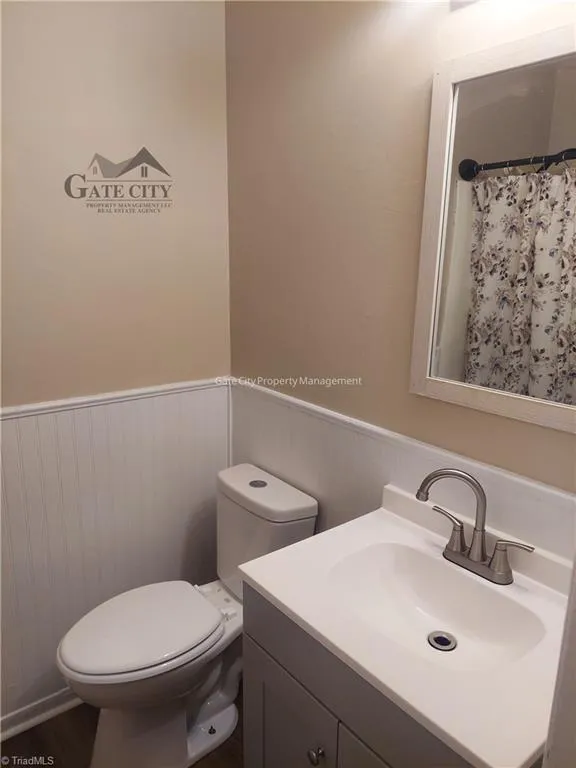 1105 Meadowbrook Boulevard High Point, NC 27260