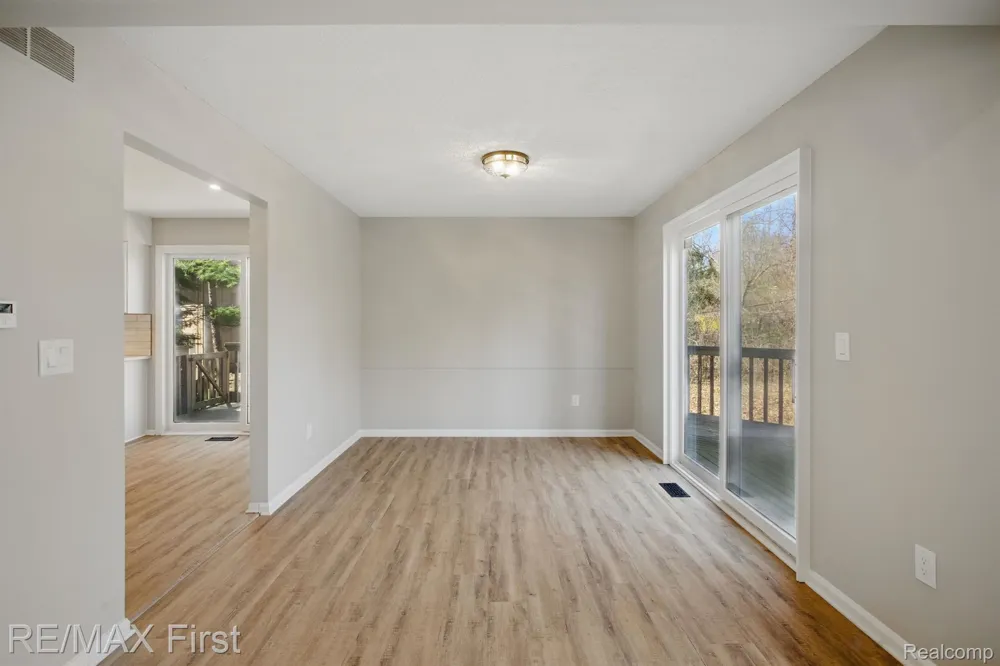 6620 RED CEDAR LANE West Bloomfield Charter Township, MI 48324