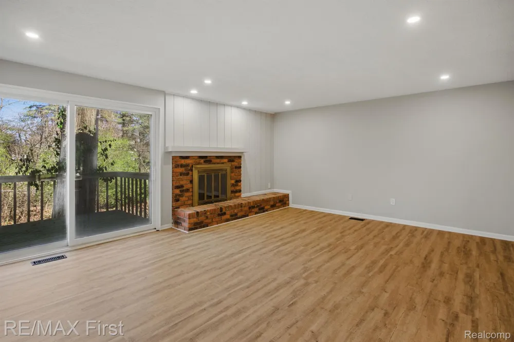6620 RED CEDAR LANE West Bloomfield Charter Township, MI 48324