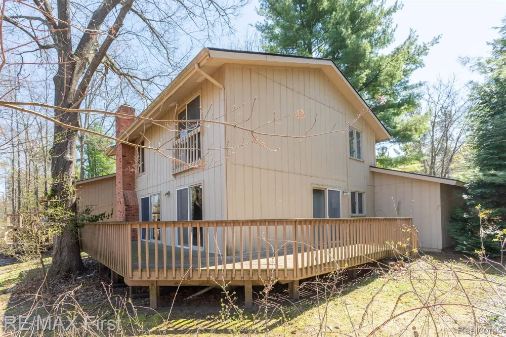6620 RED CEDAR LANE West Bloomfield Charter Township, MI 48324