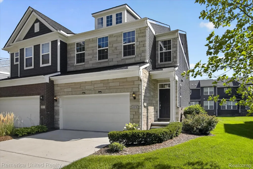 2818 Prairie View Road Pittsfield Charter Township, MI 48108