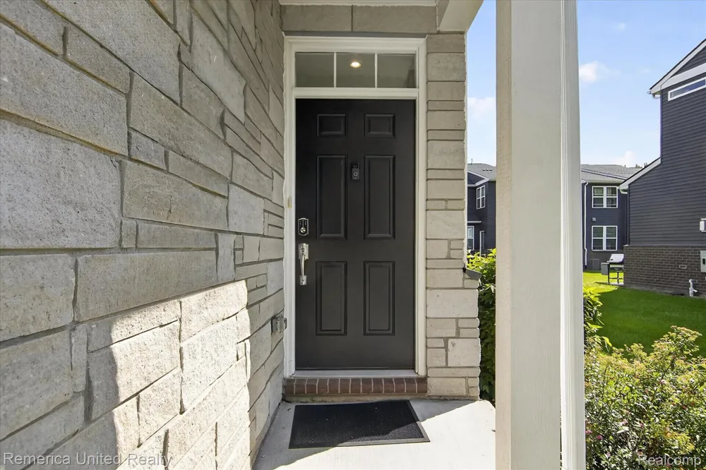 2818 Prairie View Road Pittsfield Charter Township, MI 48108