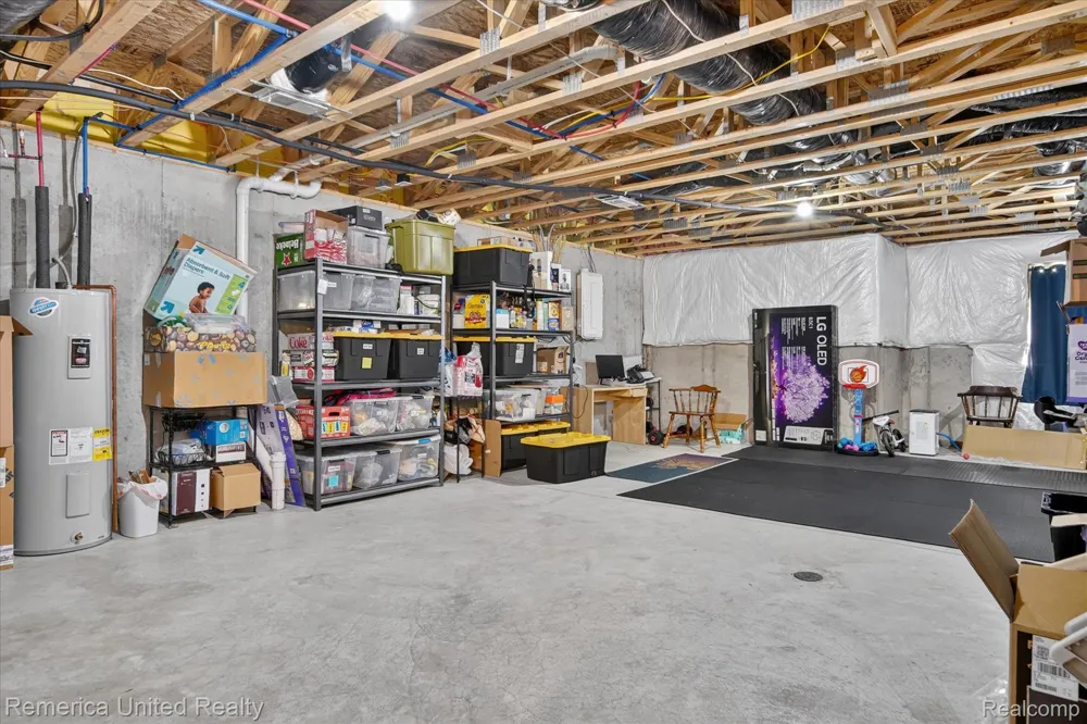 2818 Prairie View Road Pittsfield Charter Township, MI 48108