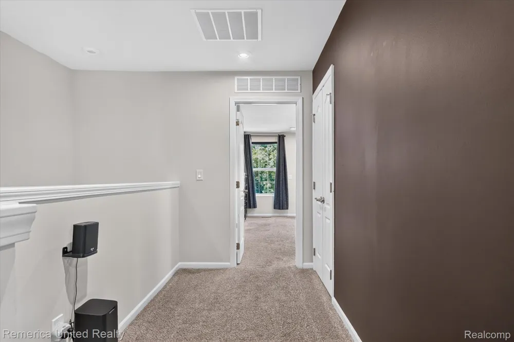 2818 Prairie View Road Pittsfield Charter Township, MI 48108