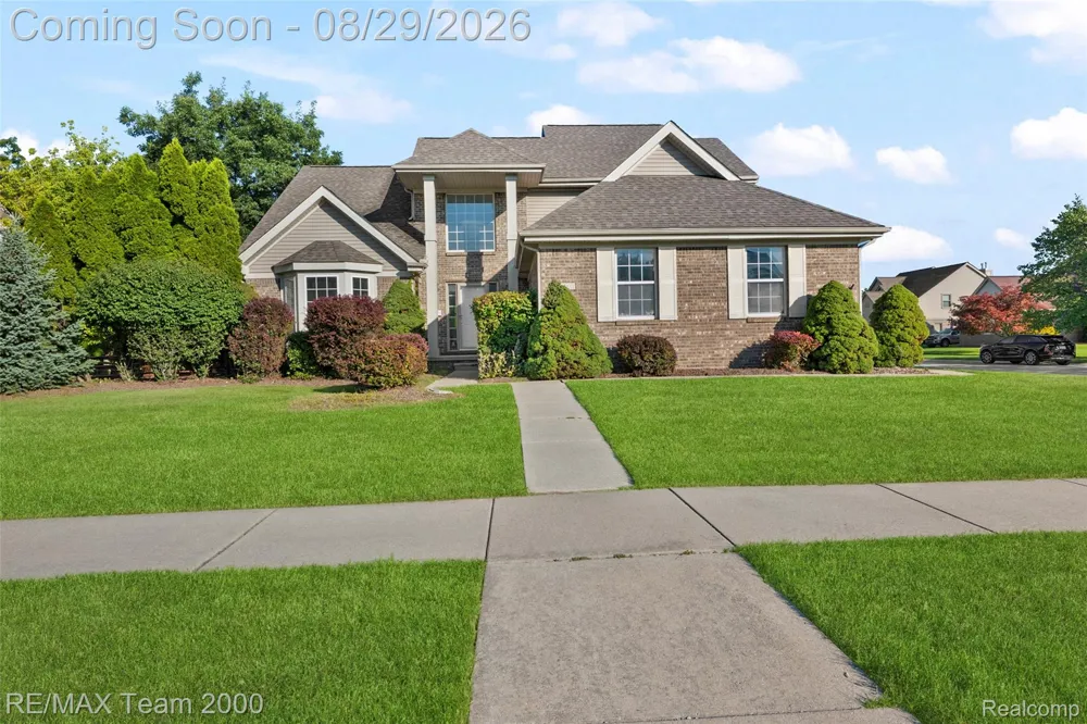30003 Huron Meadows Drive Rockwood City, MI 48173