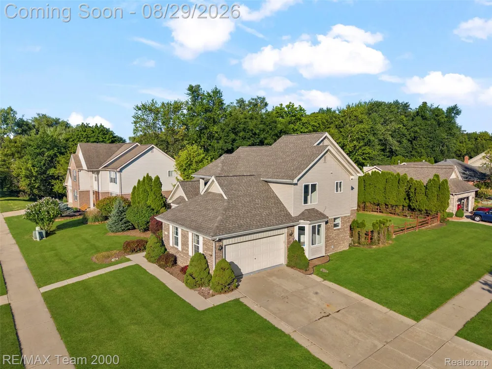 30003 Huron Meadows Drive Rockwood City, MI 48173