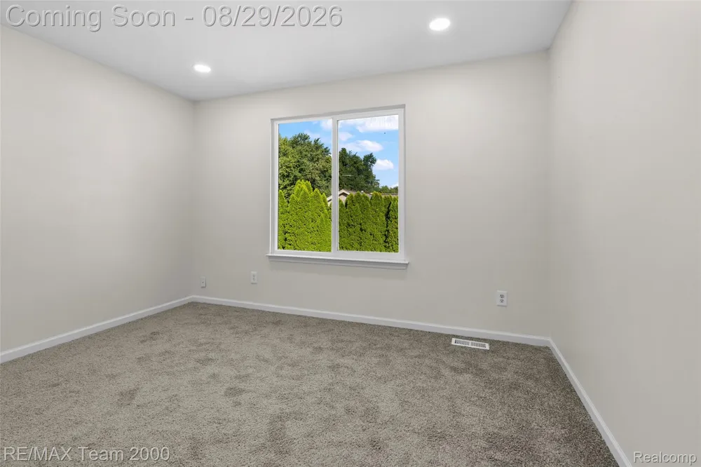 30003 Huron Meadows Drive Rockwood City, MI 48173