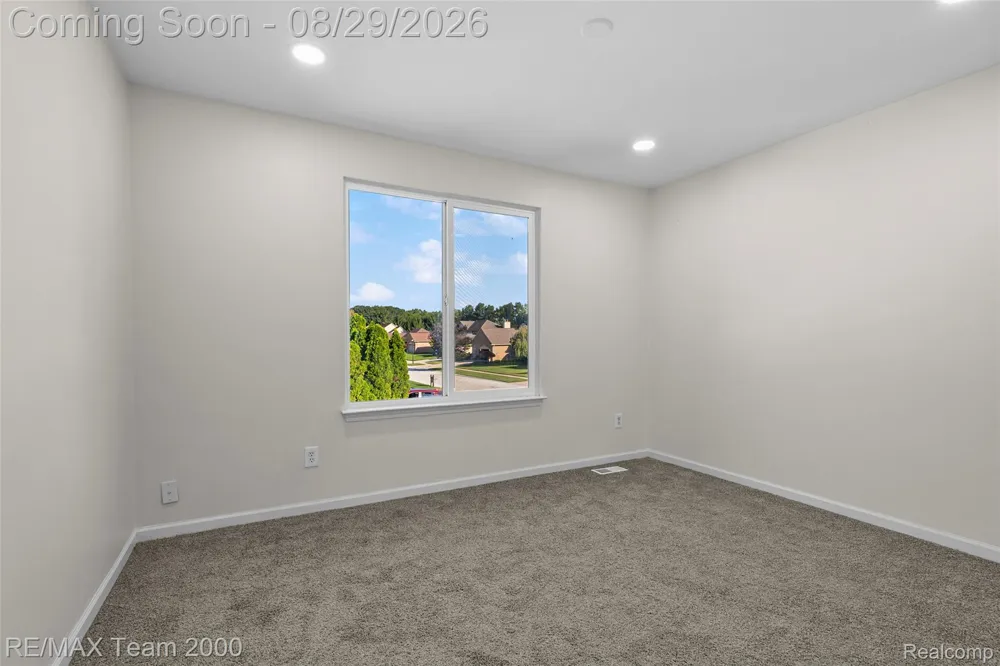 30003 Huron Meadows Drive Rockwood City, MI 48173