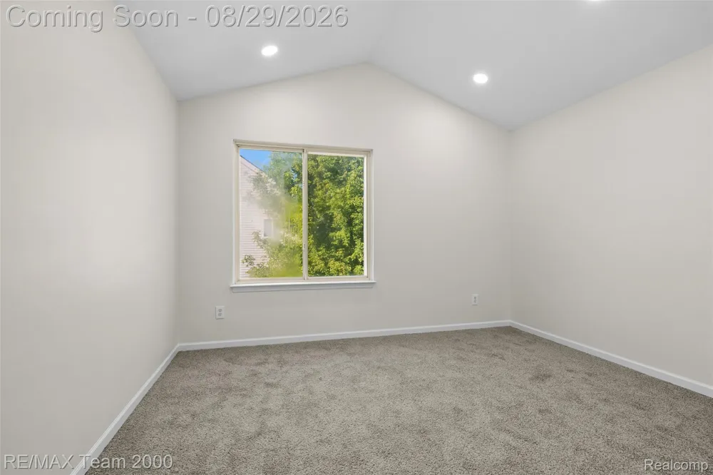 30003 Huron Meadows Drive Rockwood City, MI 48173