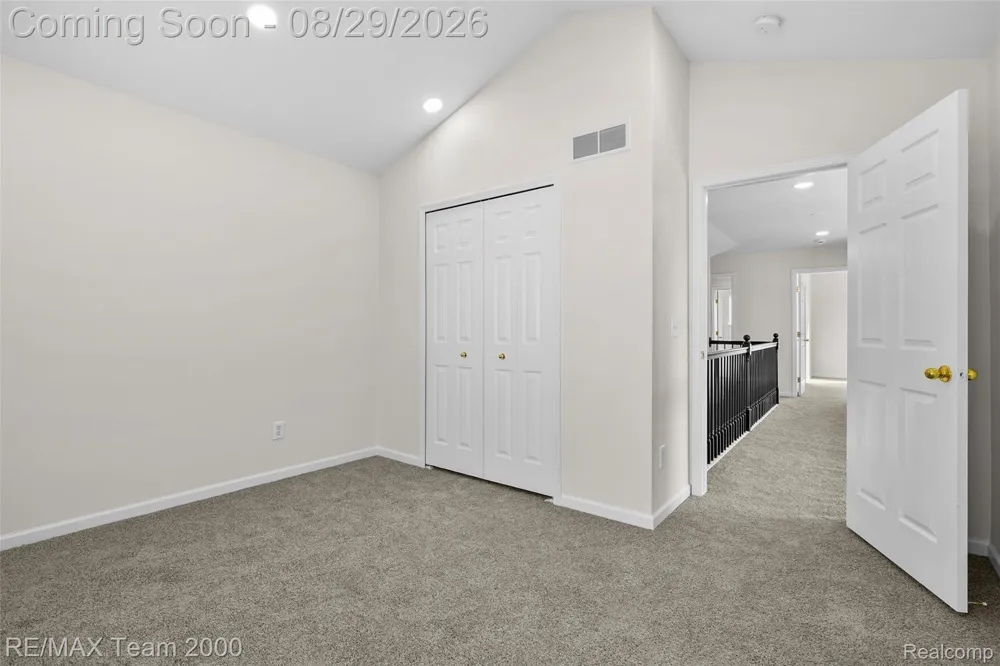 30003 Huron Meadows Drive Rockwood City, MI 48173