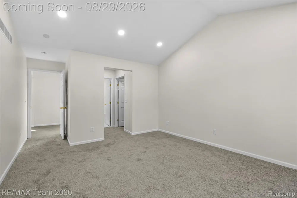 30003 Huron Meadows Drive Rockwood City, MI 48173