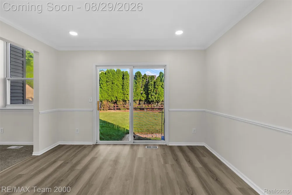 30003 Huron Meadows Drive Rockwood City, MI 48173