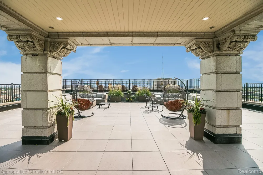 15 E Kirby Street #1107 Detroit City, MI 48202