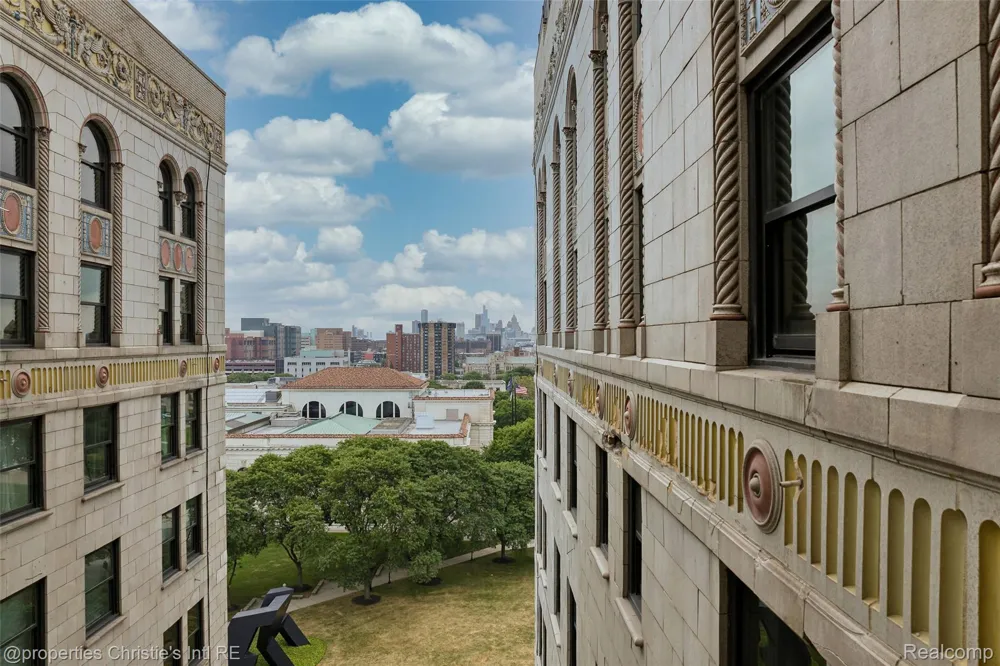 15 E Kirby Street #1107 Detroit City, MI 48202