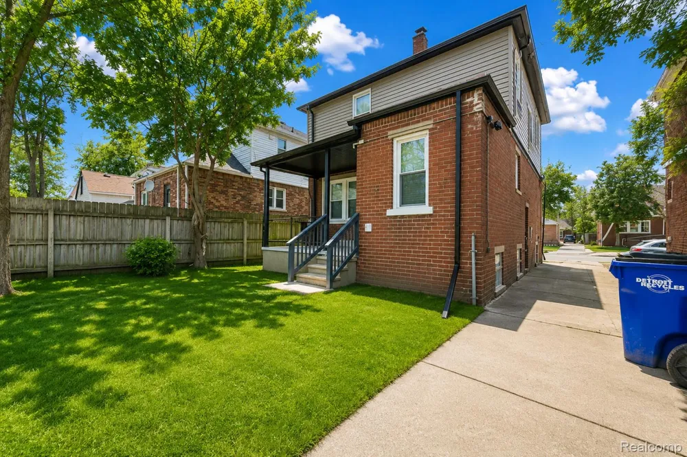 15887 Robson Street Detroit City, MI 48227