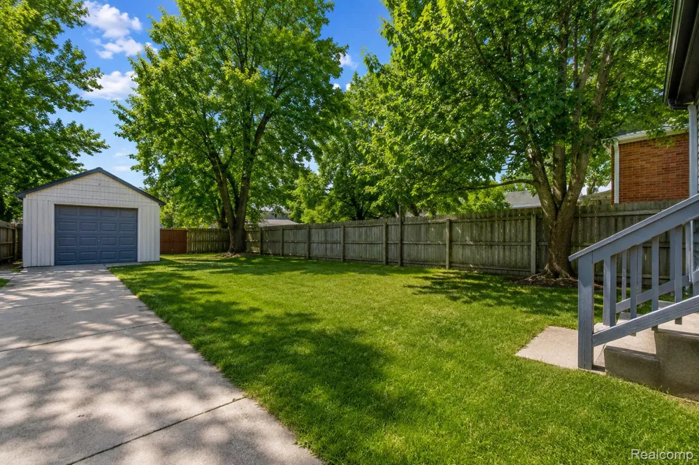 15887 Robson Street Detroit City, MI 48227