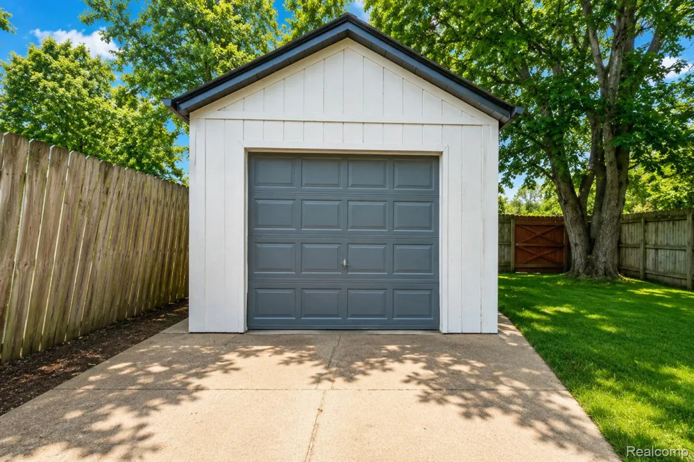 15887 Robson Street Detroit City, MI 48227