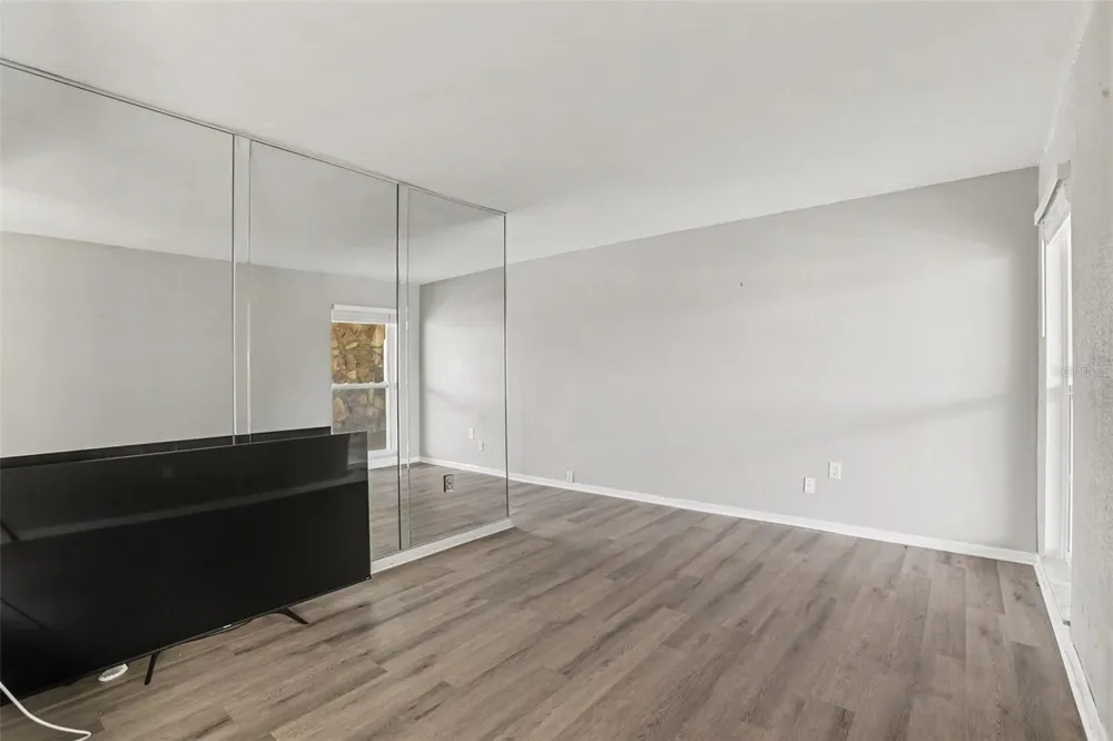 6100 12TH STREET S #313 St Petersburg, FL 33705