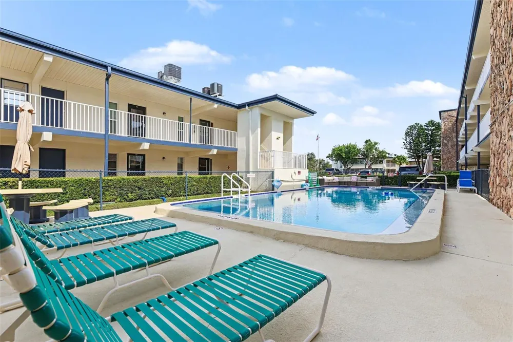 6100 12TH STREET S #313 St Petersburg, FL 33705