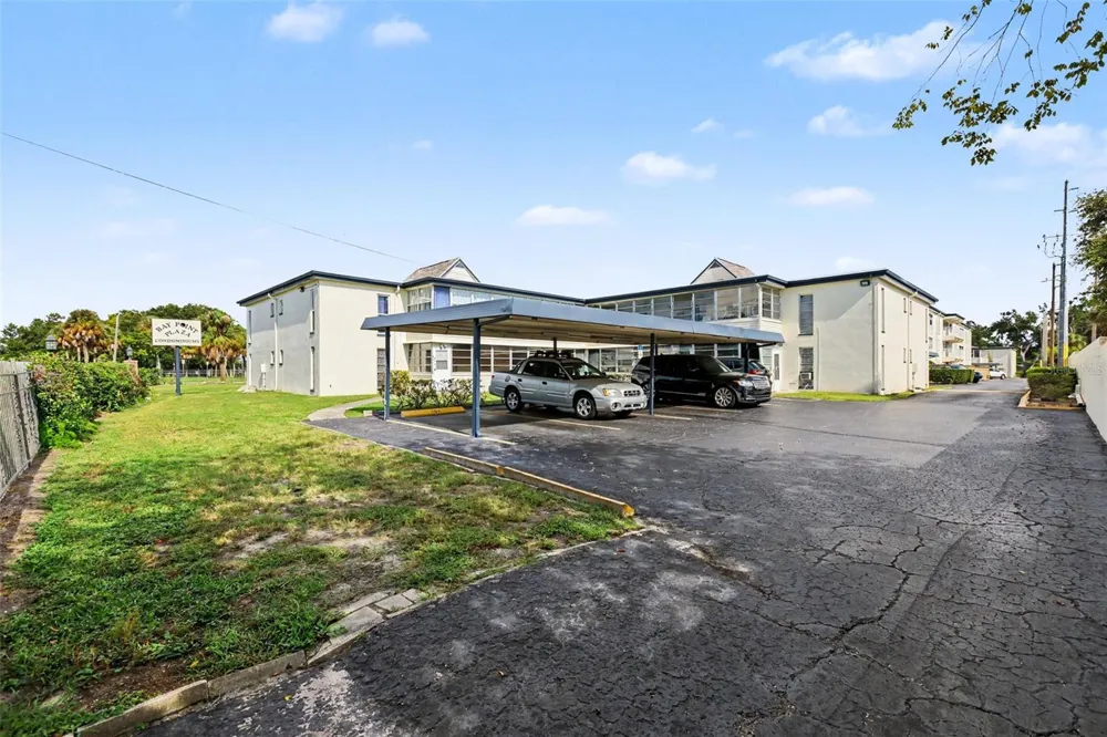 6100 12TH STREET S #313 St Petersburg, FL 33705