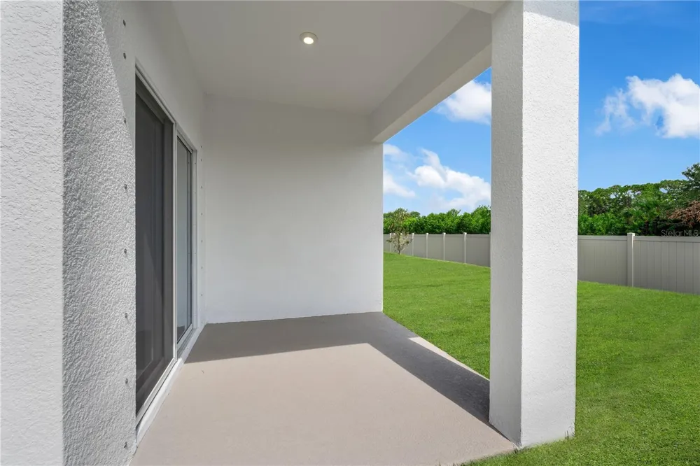 23615 GRINDSTONE WAY Sorrento, FL 32776