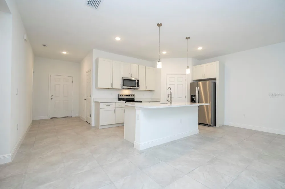 13815 SW 33RD COURT ROAD ocala, FL 34473