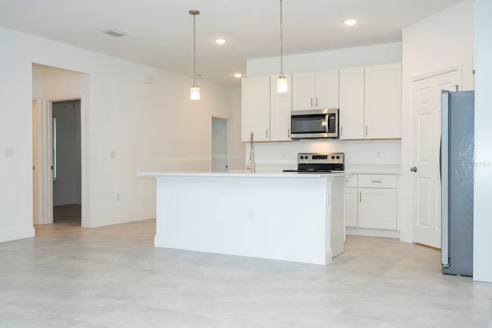 13815 SW 33RD COURT ROAD ocala, FL 34473