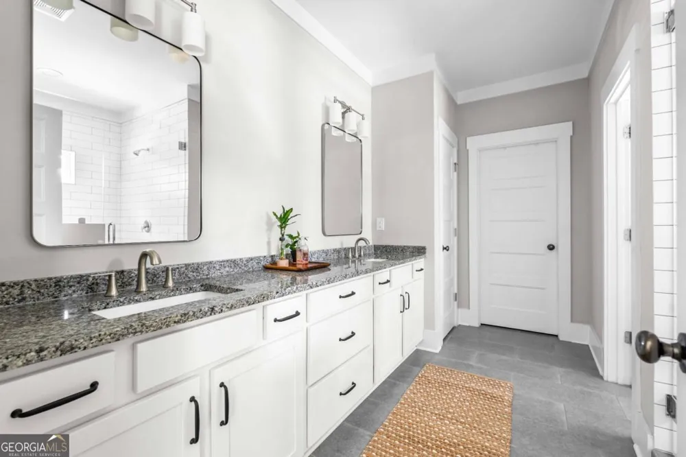 4084 Comanche DR Tucker, GA 30084