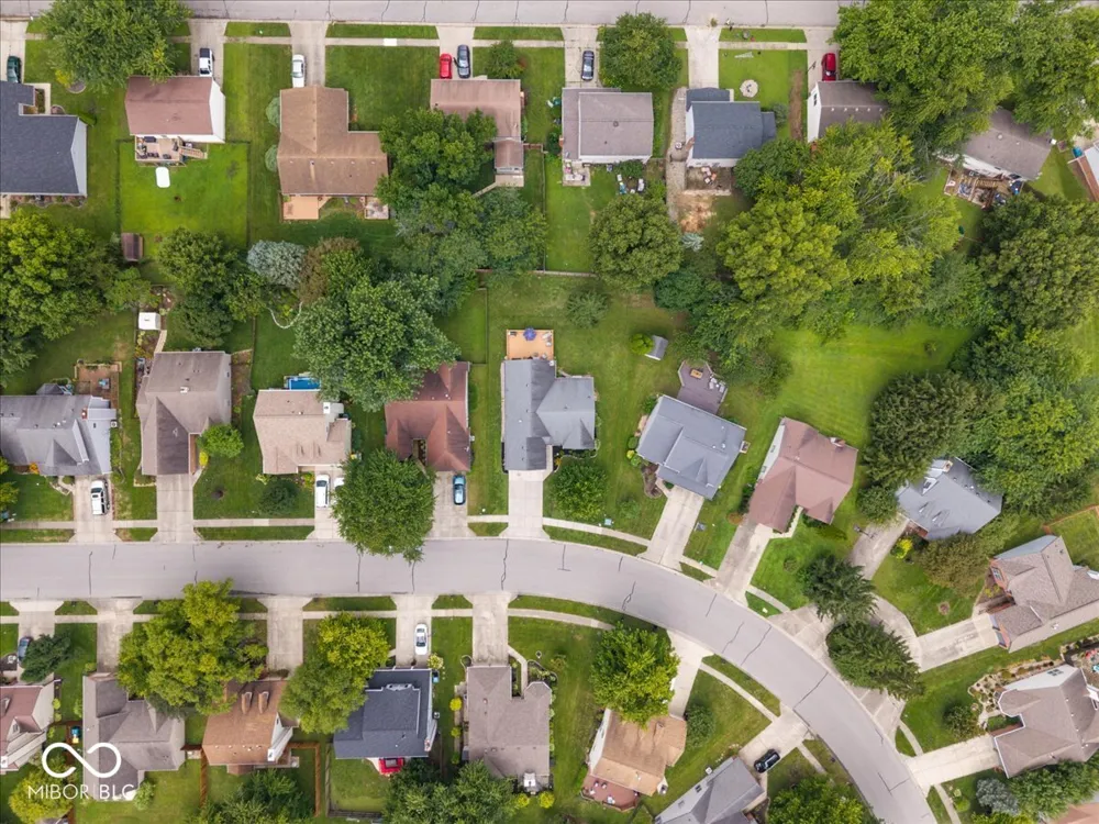11546 Jamestown Drive W Fishers, IN 46038
