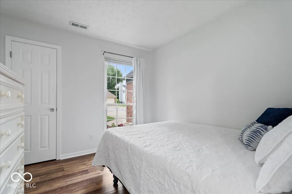 11546 Jamestown Drive W Fishers, IN 46038