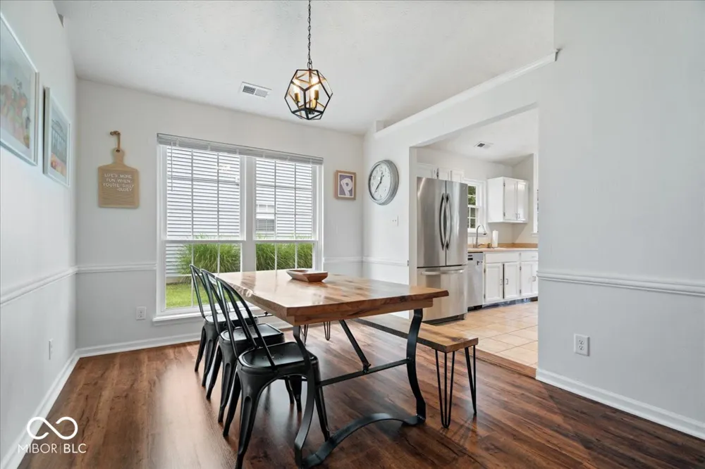 11546 Jamestown Drive W Fishers, IN 46038
