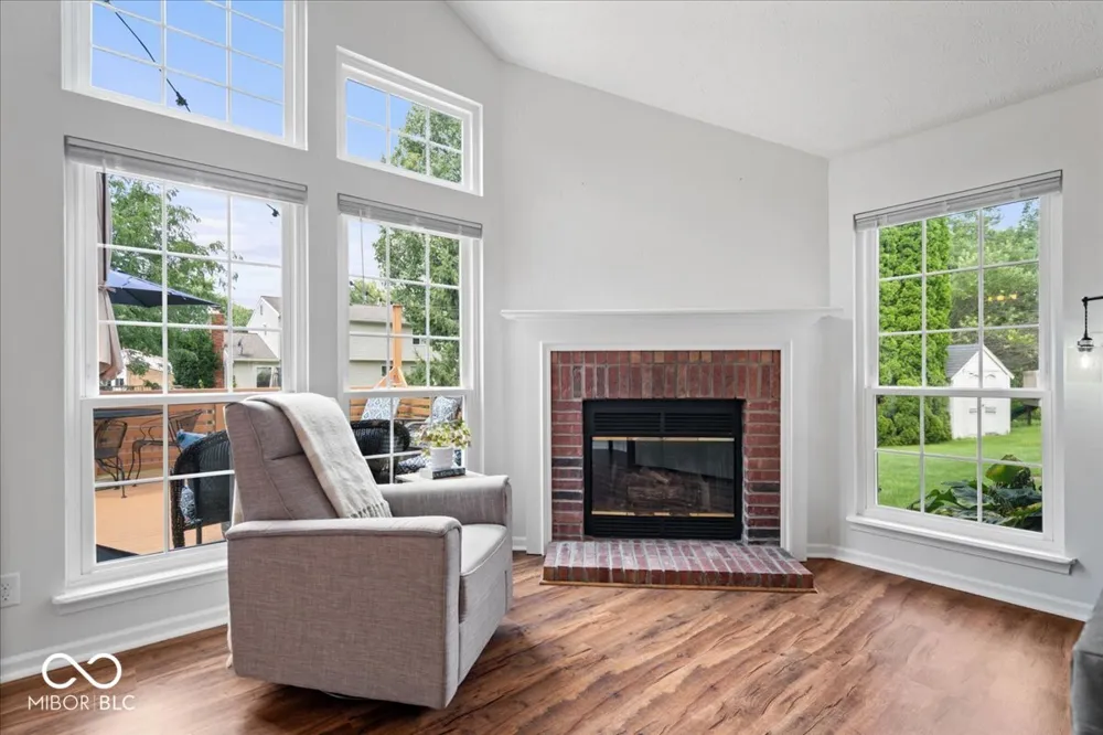 11546 Jamestown Drive W Fishers, IN 46038